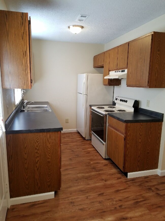 Building Photo - Dexter Grant Townhouses