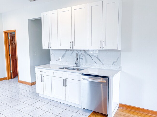 Foto del edificio - 1144 W 17th St