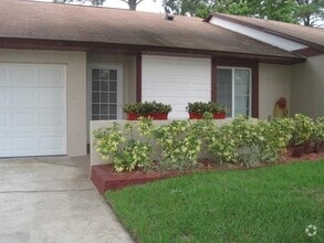 Building Photo - 102 Oakridge Ct
