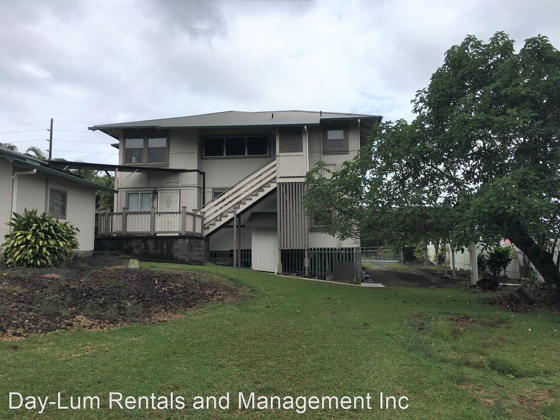 5 br, 2 bath House 1232 Kinoole Street House for Rent in Hilo, HI