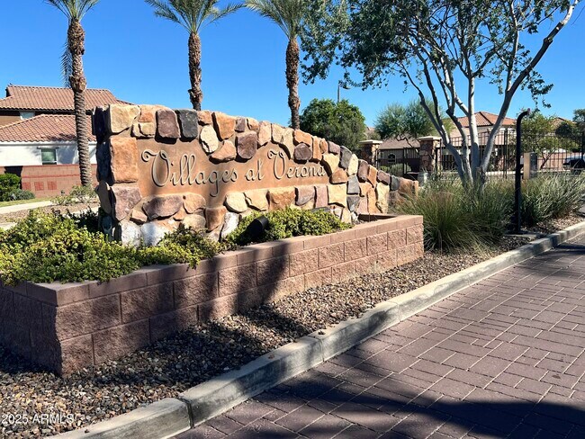 Foto del edificio - 836 E Constance Wy