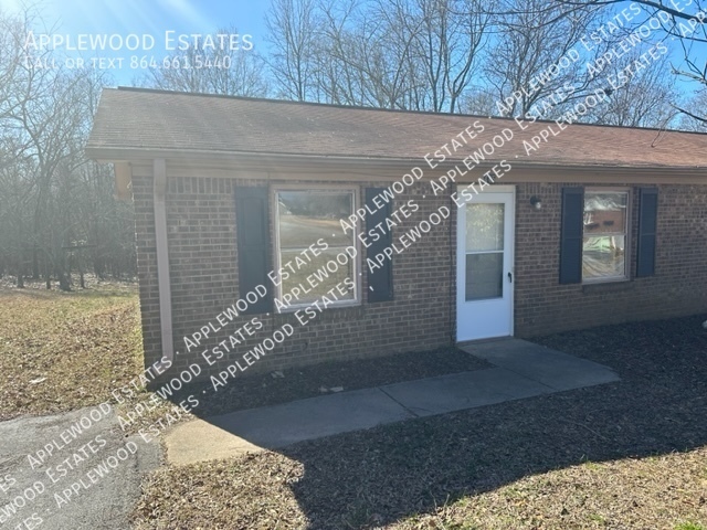 Primary Photo - 445 Sierra Rd