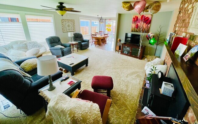 Foto del edificio - 817 N 8th St