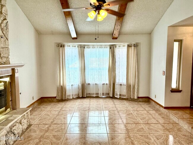 Foto del edificio - 1738 Onizuka Dr