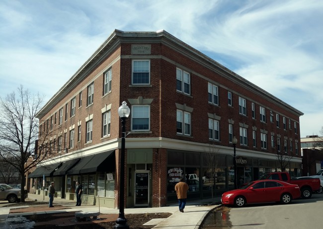 Building Photo - 12 Pleasant St