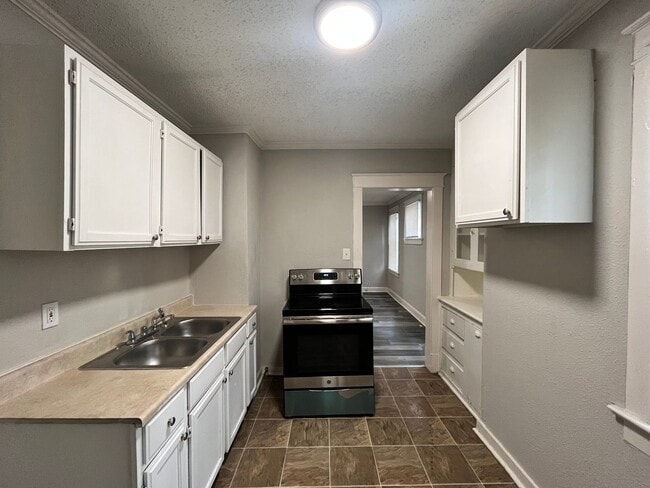 Building Photo - 3838 South Benton Ave. | 3 Bed, 1 Bath