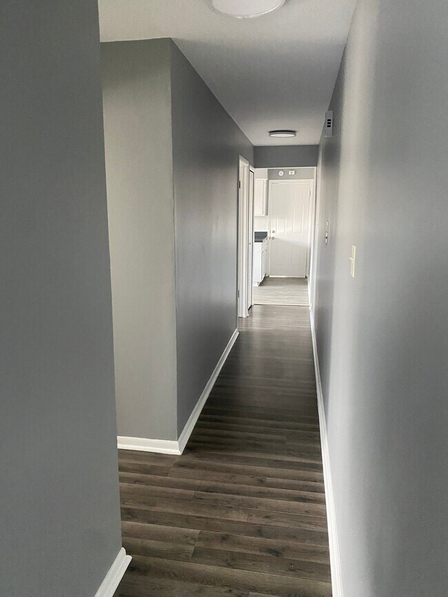 Foto del edificio - 74 S Yates Ave