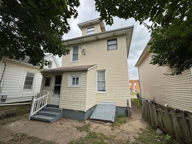 Building Photo - 155 Gordon Ave