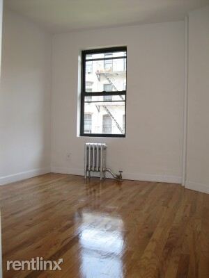 Building Photo - 508 E 11th St