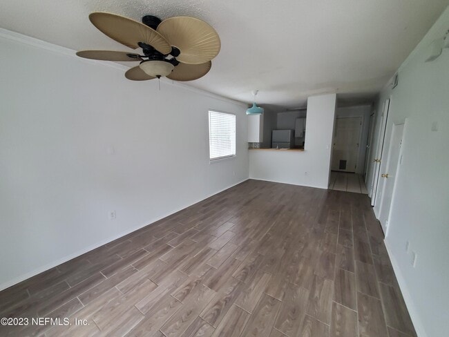 Building Photo - 2200 Marsh Point Rd