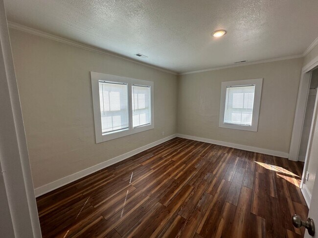 Foto del edificio - FULLY RENOVATED! 3 Bed/2 Bath in Wanchese