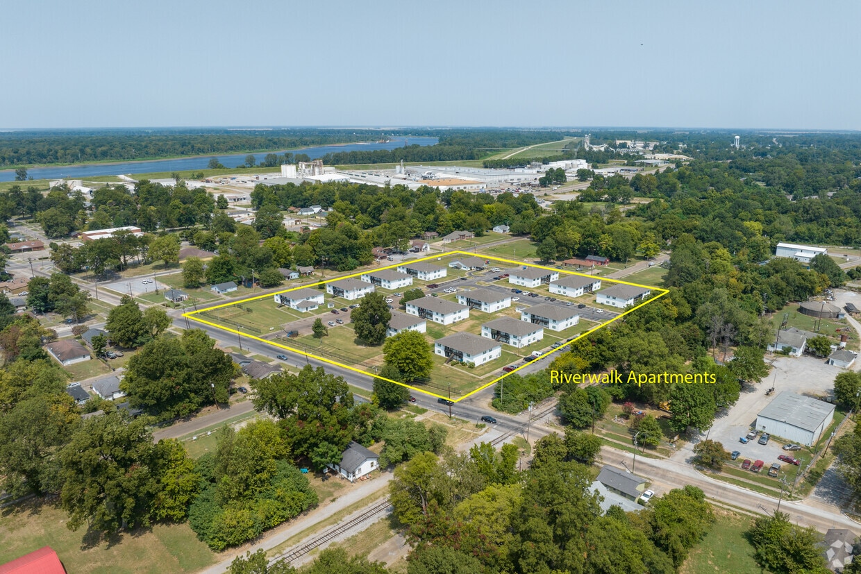 Parcel Outline View - Riverwalk Apartments