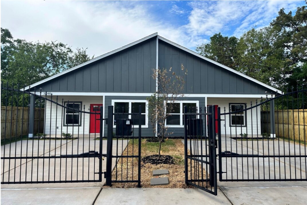 3448 Dennis St, Houston, TX 77004 Townhome Rentals in Houston TX