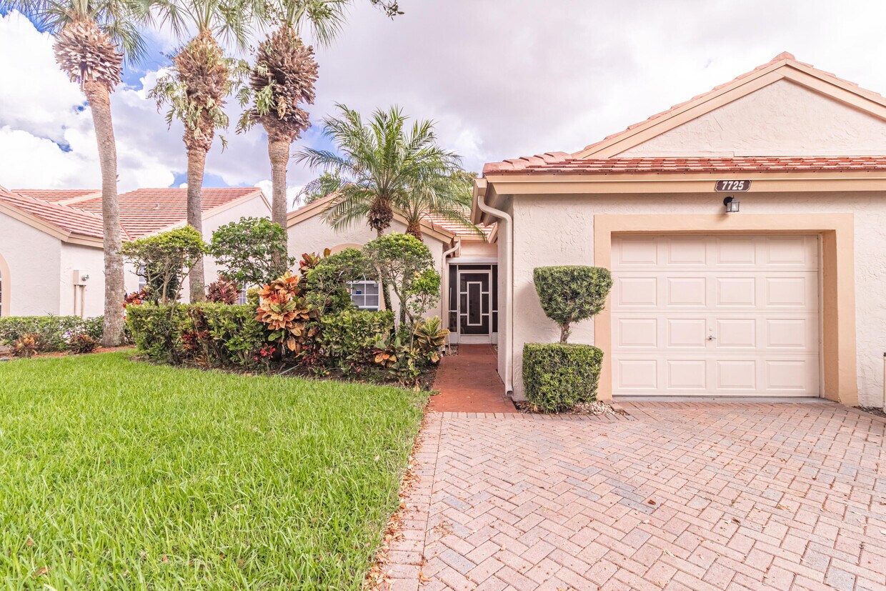 7725 Coral Lake Dr, Delray Beach, FL 33446 House for Rent in Delray