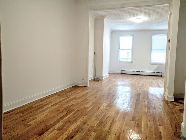 Building Photo - 577 Woodward Ave