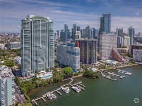 Building Photo - 1643 Brickell Ave