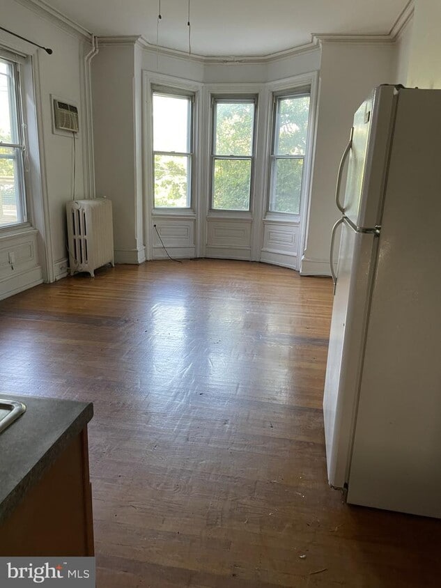 Building Photo - 1510 S Broad St