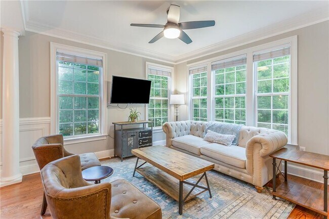 Foto del edificio - 3651 Ashford Creek Pl NE
