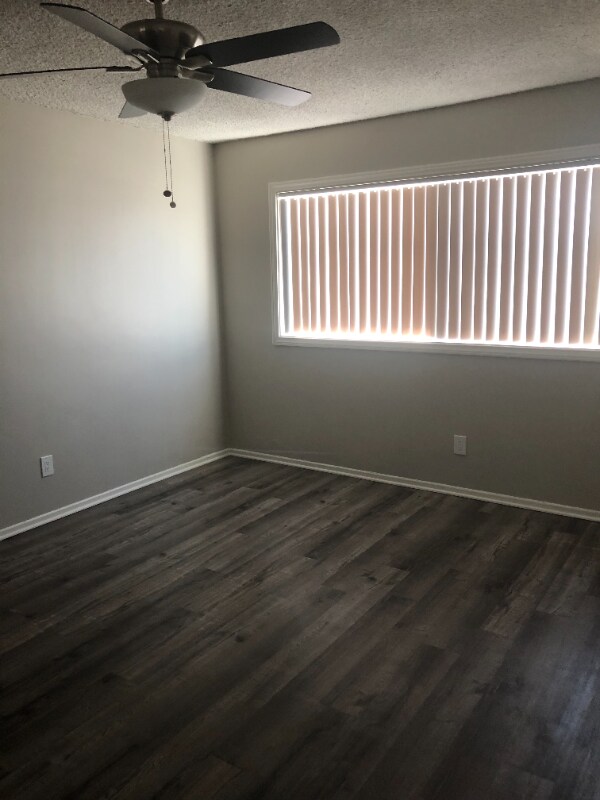 Foto del edificio - 1458 Marine Ave
