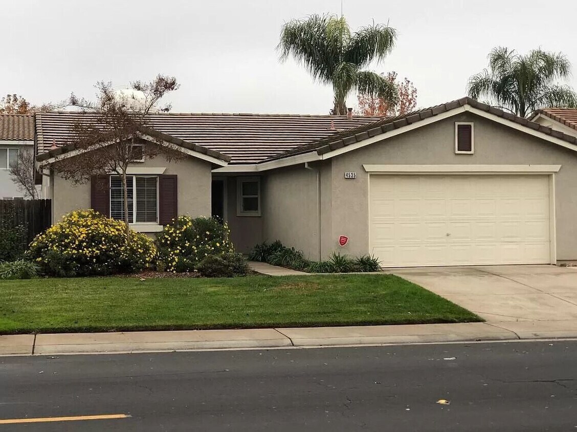 Foto principal - 4535 Excelsior Rd