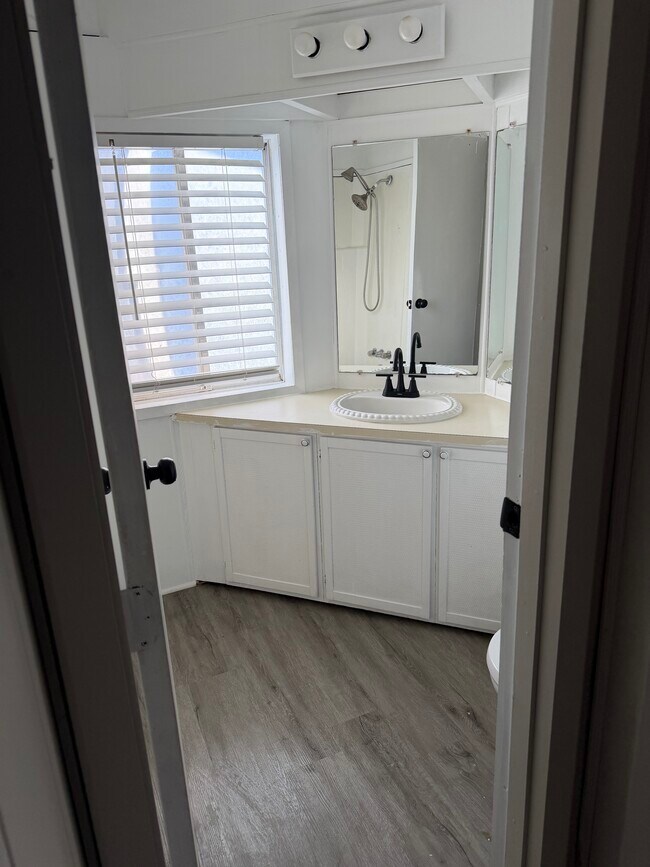 Foto del edificio - 10 Cedarvilla Dr