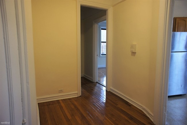 Building Photo - 1 br, 1 bath  - 3881 Sedgwick Ave