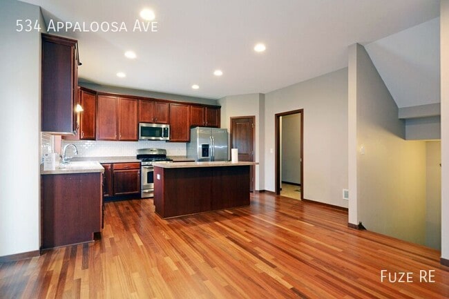 Building Photo - 534 Appaloosa Ave