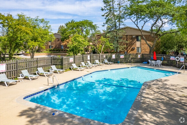 Building Photo - Arrowhead Apartment Homes