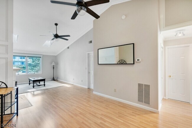 Building Photo - 368 Potomac Dr