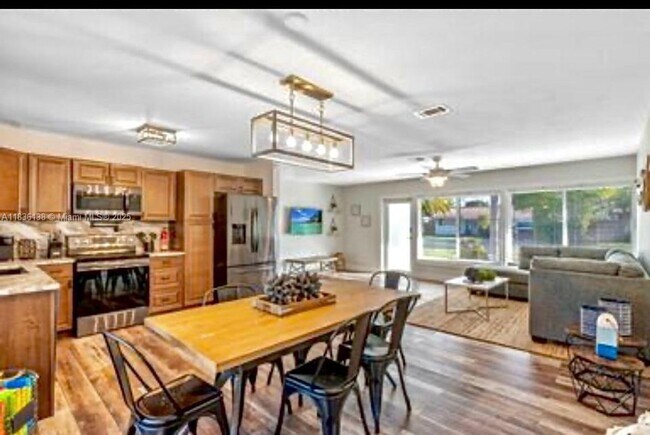 Foto del edificio - 2233 SE 13th St