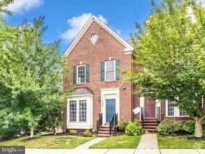 Building Photo - 3521 Tabard Ln