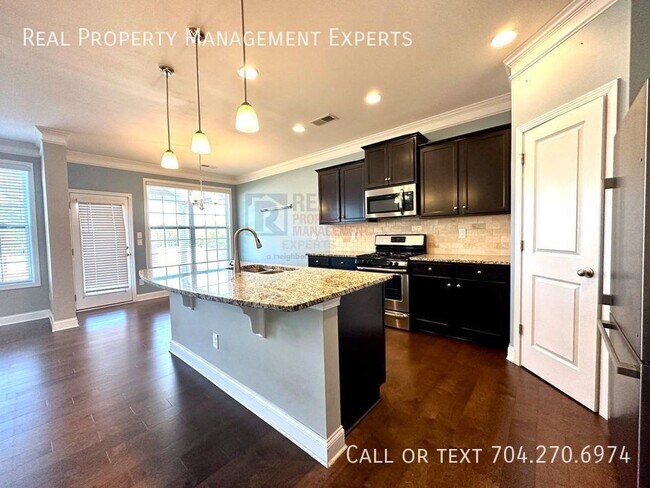 Foto del edificio - Beautiful 5BR/3BA in Bridgewater at Sherri...