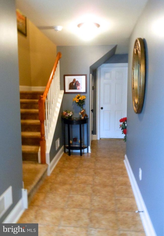 Building Photo - 36 Lukens Mill Dr