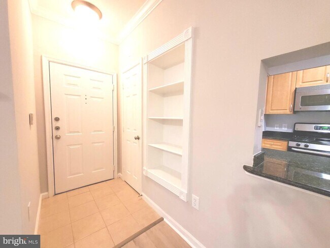 Foto del edificio - 12112 Garden Grove Cir
