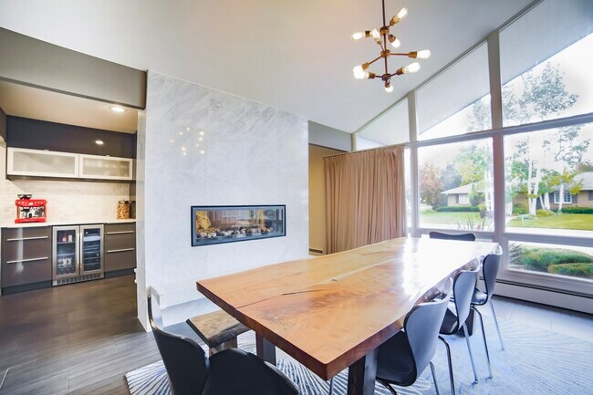 Foto del edificio - 5757 E 1st Ave