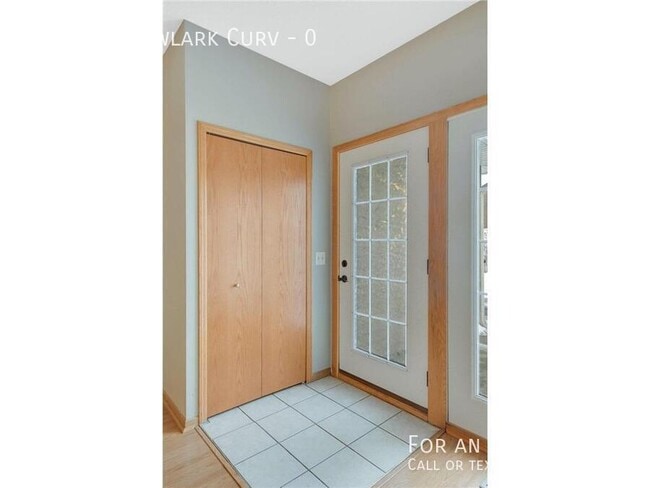 Building Photo - 4096 Meadowlark Curve