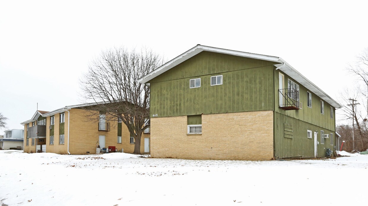 601605 S Randall Ave, Janesville, WI 53545 Apartments in Janesville