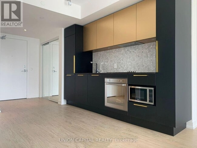 Photo du bâtiment - 85 Wood St