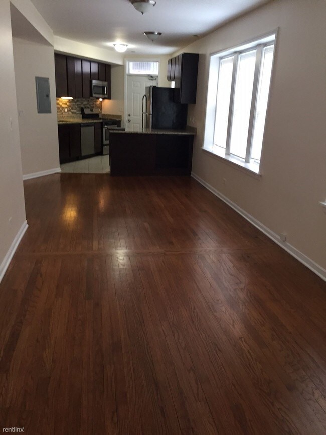 Foto del edificio - 5116 W Sunnyside Ave