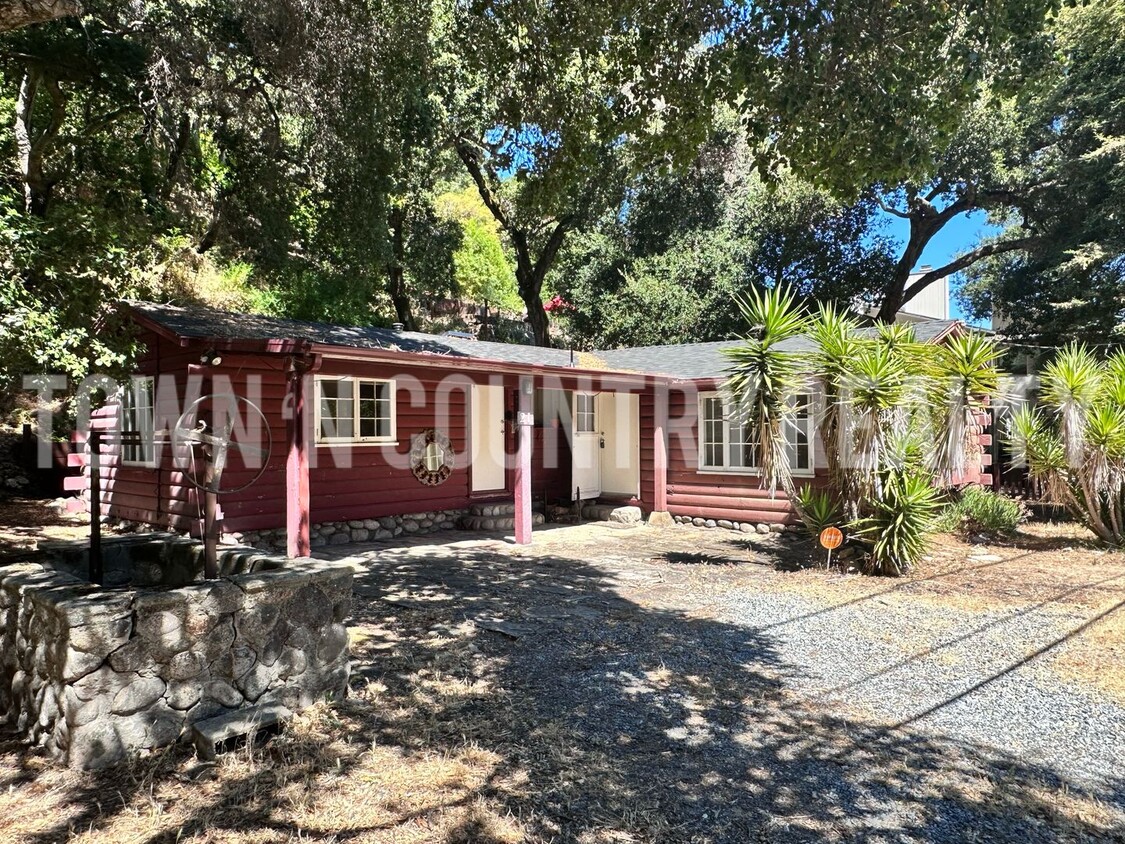 Foto principal - Charming Carmel Valley Retreat in Carmel U...