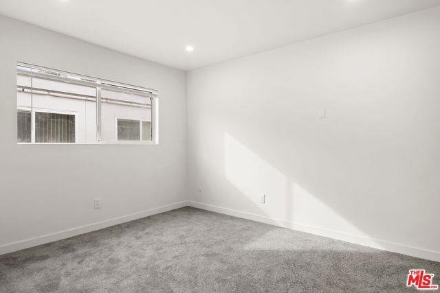 Foto del edificio - 4213 Whitsett Ave