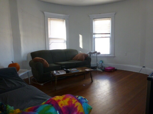 Building Photo - 42 Brainerd Rd