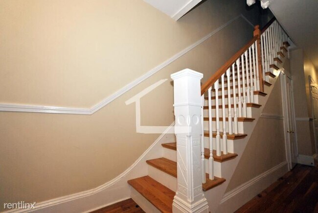 Foto del edificio - 5 br, 4 bath House - 17 Bennett St