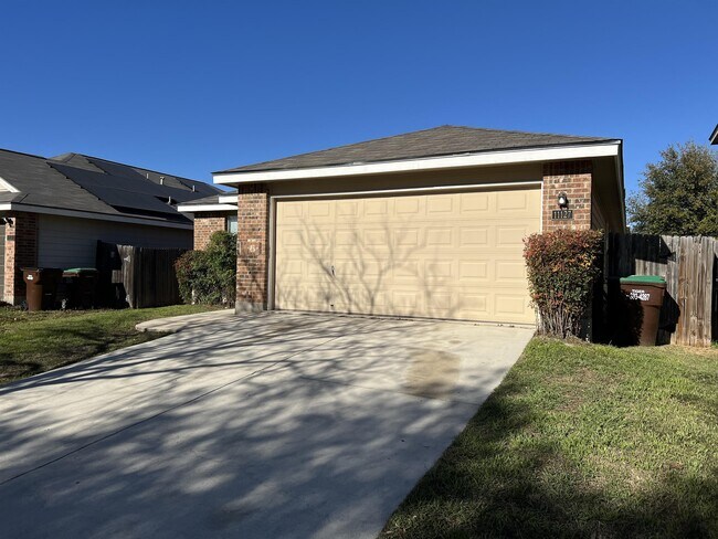Building Photo - 11127 Buckskin Bend