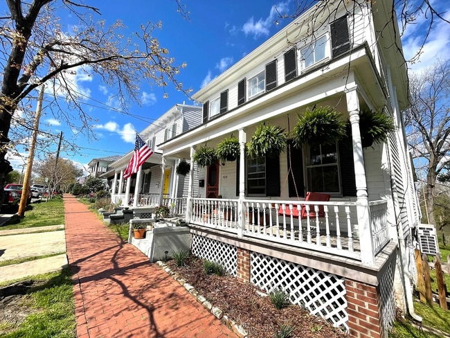 Foto del edificio - 105 Caroline St