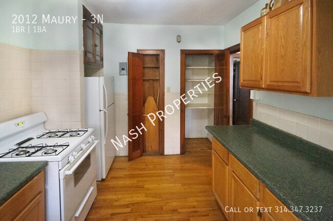 Building Photo - 2012 Maury-3N