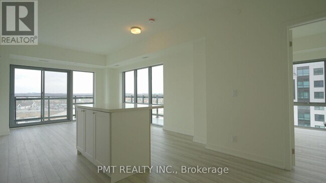 Photo du bâtiment - 51 Clarington Blvd