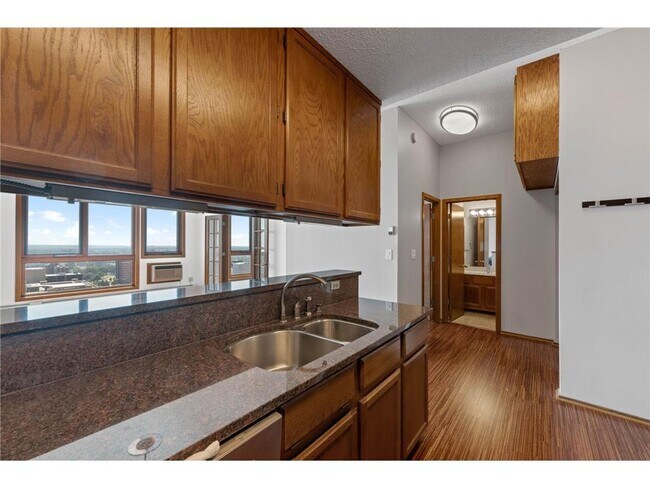 Foto del edificio - 433 S 7th St