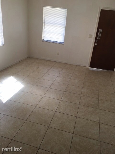 Foto del edificio - 2107 Avenue G NW