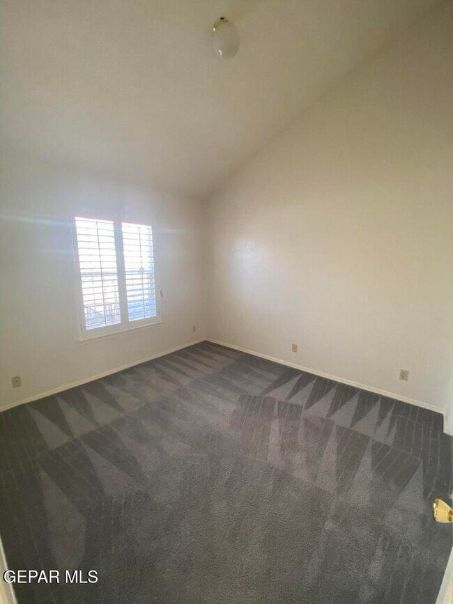 Foto del edificio - 12601 Meadow Gate Dr